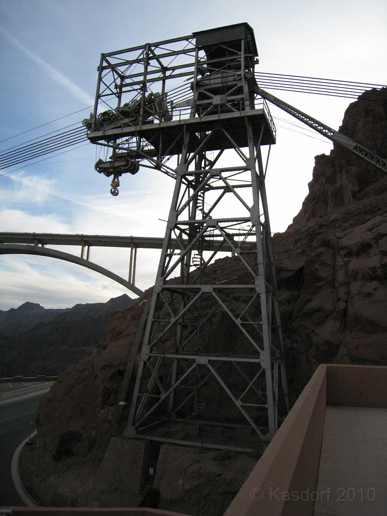 Las Vegas 2010 - Hoover Dam Revisited 0191.JPG - The 2010 Las Vegas Fire - Ice and Sweat Tour. Half Marathon, Red Rock Canyon, Casinos, Valley of Fire.... and buffets!